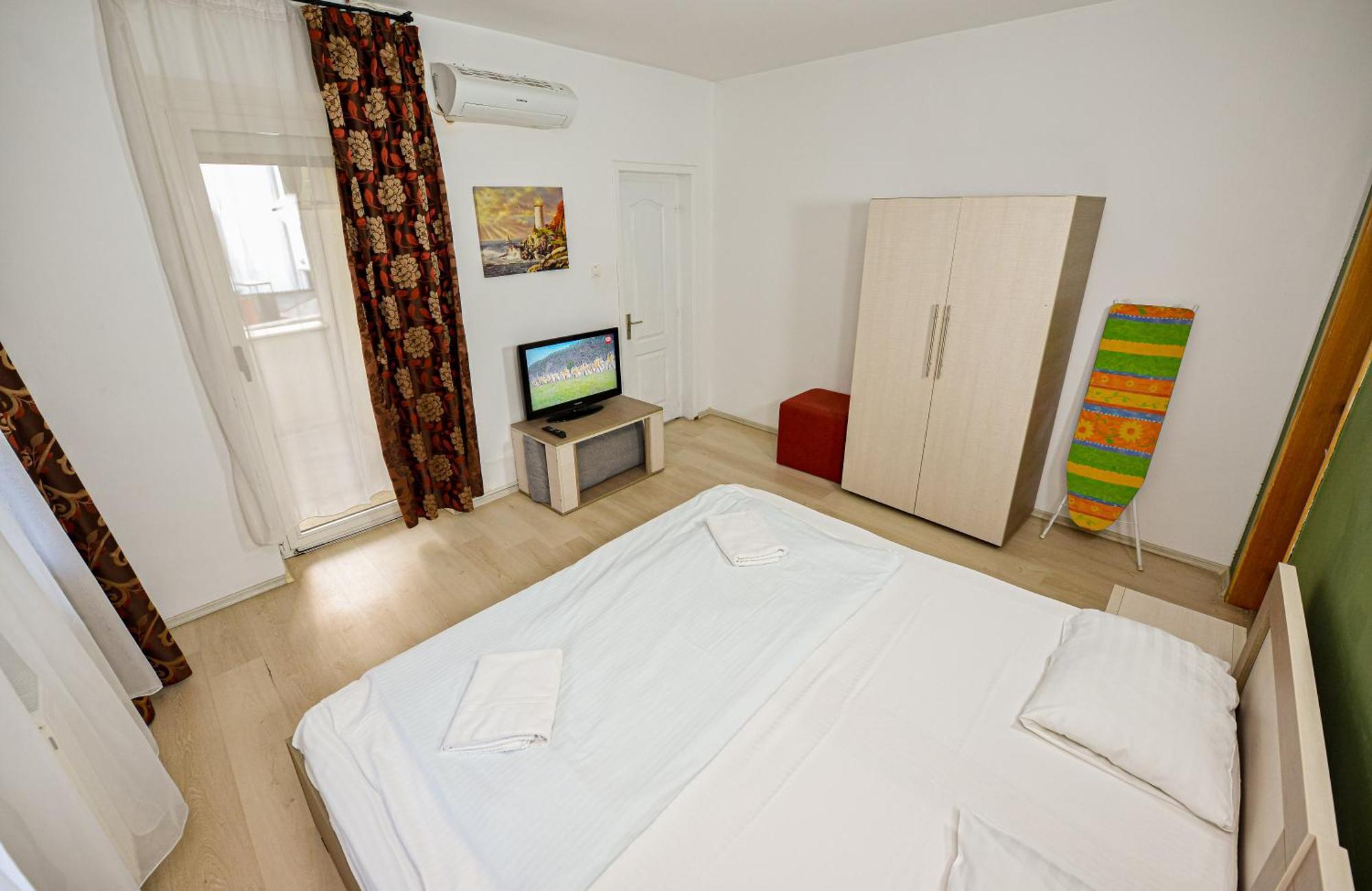 The Lincoln Suites - Central Shabbat Friendly Apartments Bukarest Exterior foto