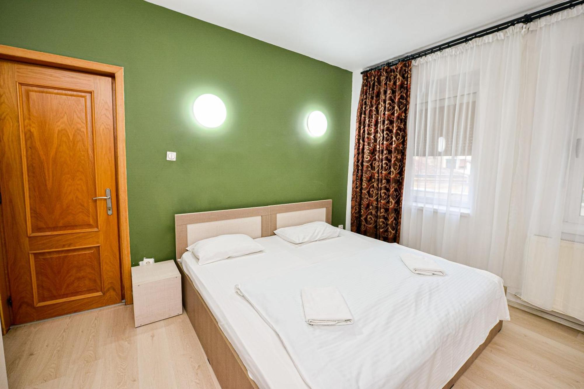 The Lincoln Suites - Central Shabbat Friendly Apartments Bukarest Exterior foto