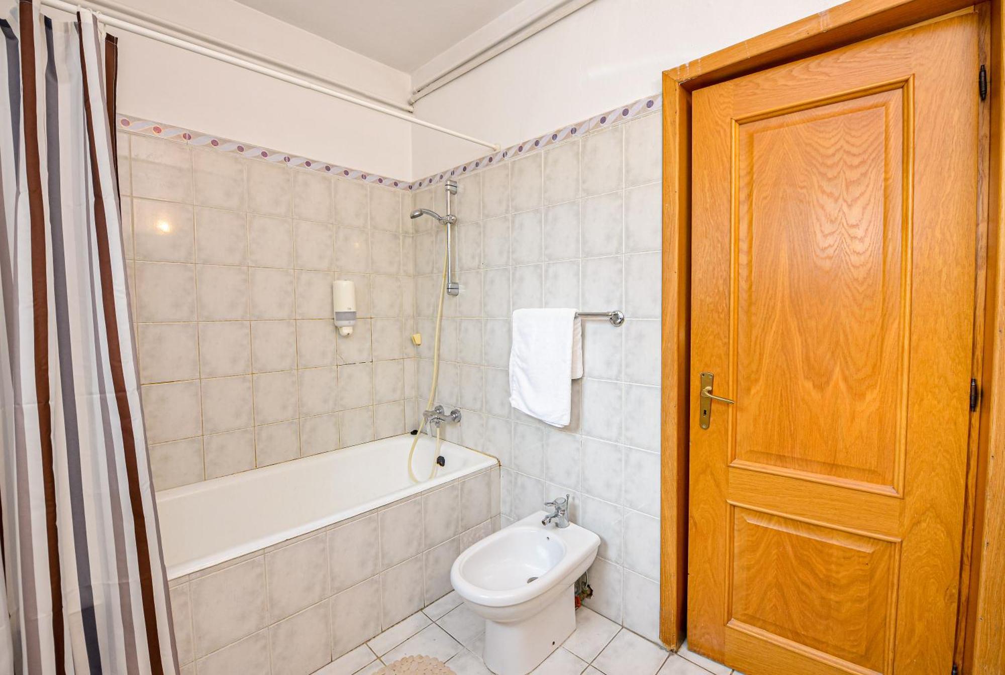 The Lincoln Suites - Central Shabbat Friendly Apartments Bukarest Exterior foto